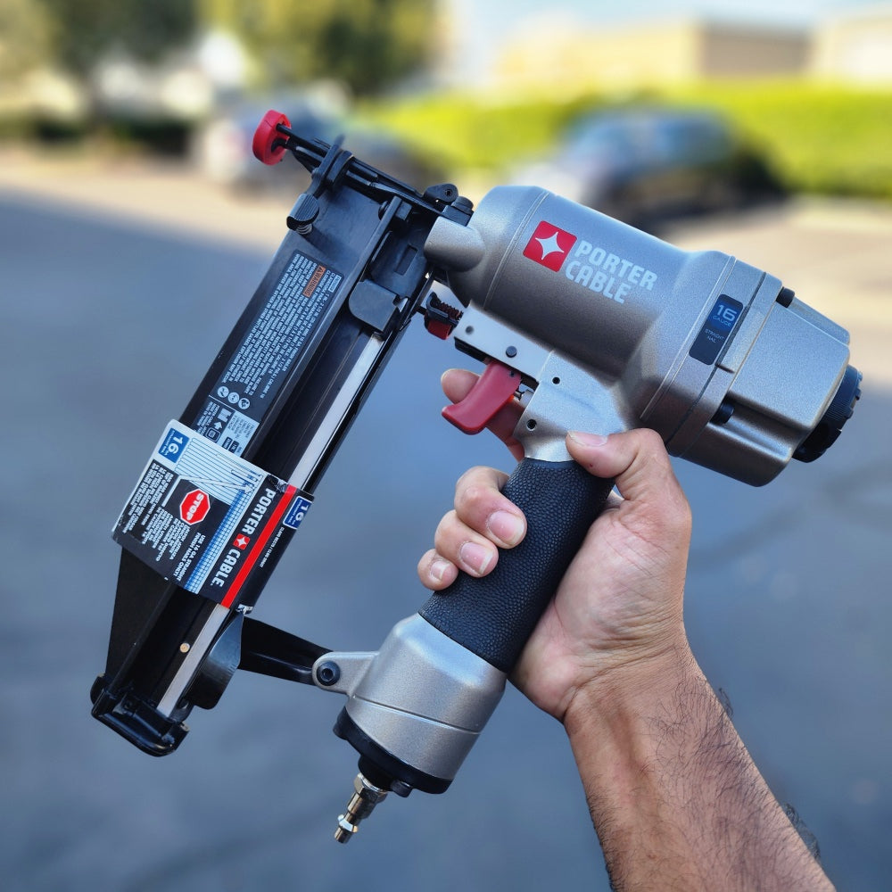 Pneumatic 16-Gauge 2-1/2 in. Nailer Kit Pneumatic 16-Gauge 2-1/2 in. Nailer Kit